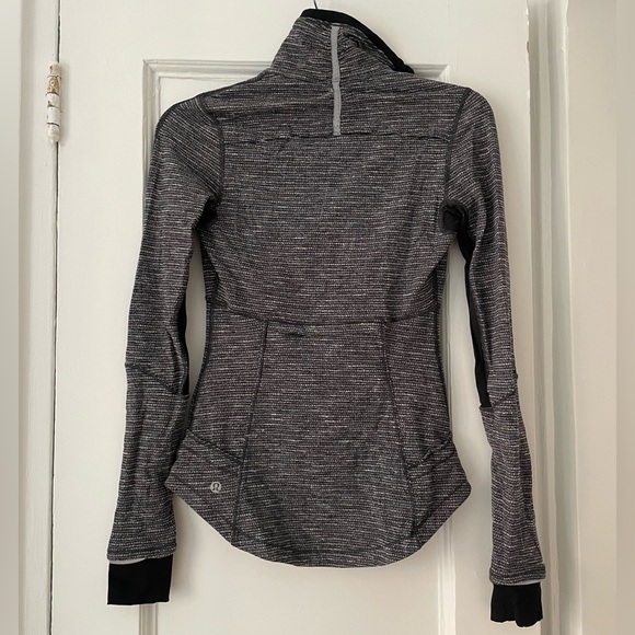 Lululemon Quarter Zip | Women’s Size 2 | Heather Grey - Picture 4 of 8